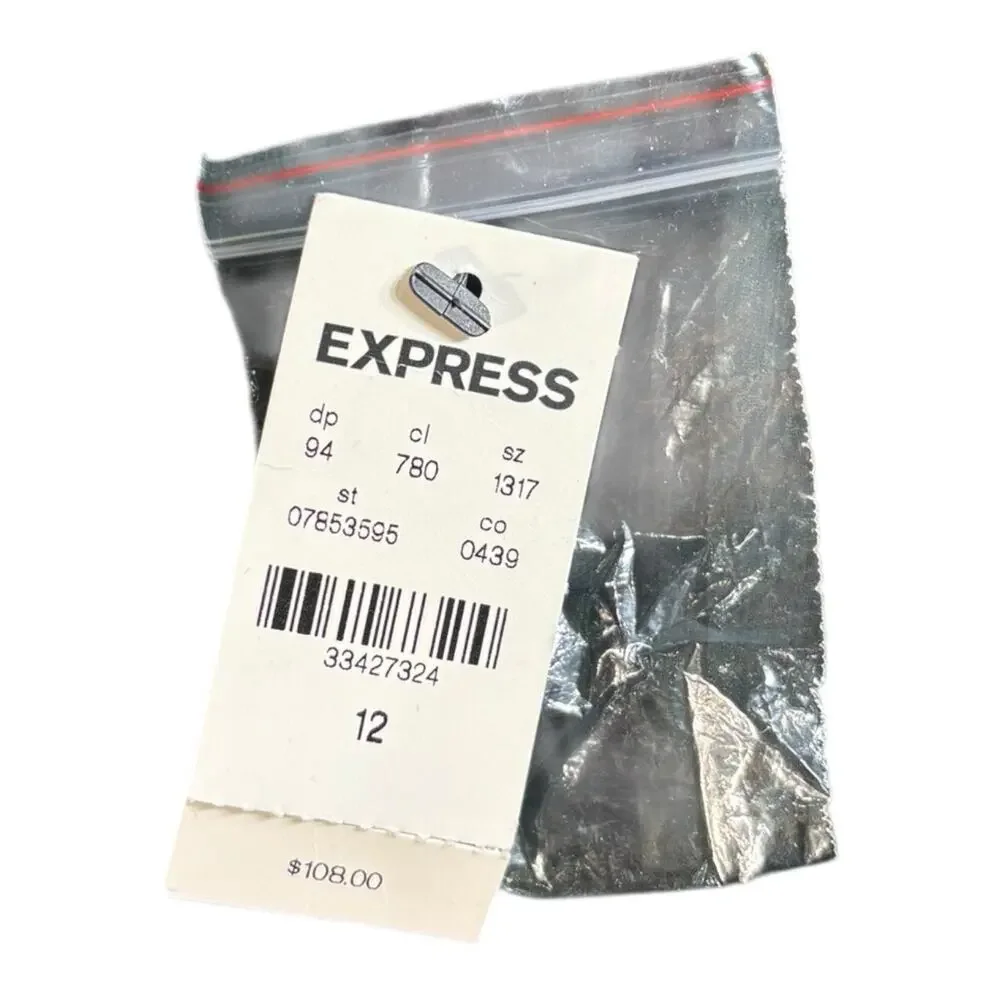 Express Dark Green Long-Sleeve Tiered Midi Dress - Picture 8 of 8
